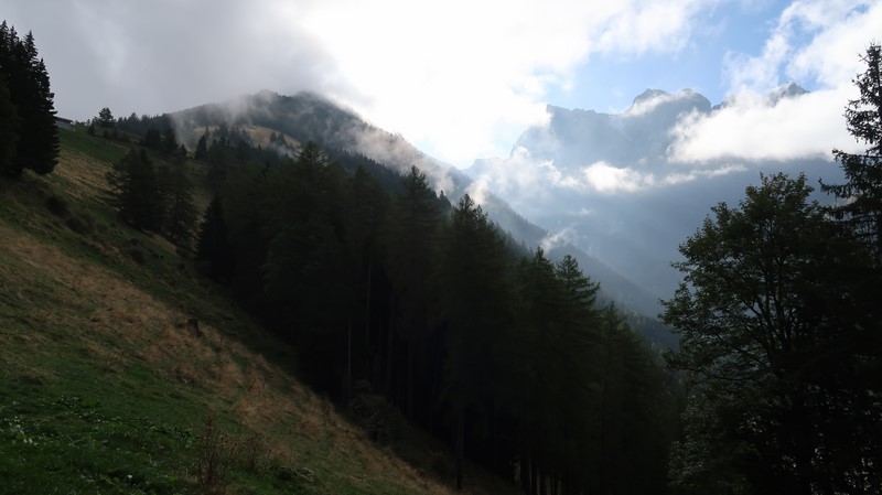 Dent de Valère, randonnée d'été en dessus de Vald'Illiez